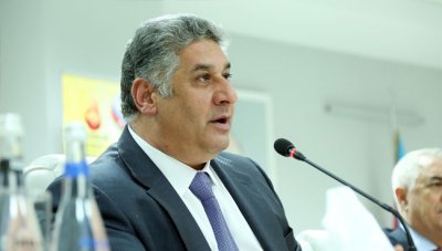 Azad Rəhimov paradda yatdı - FOTO